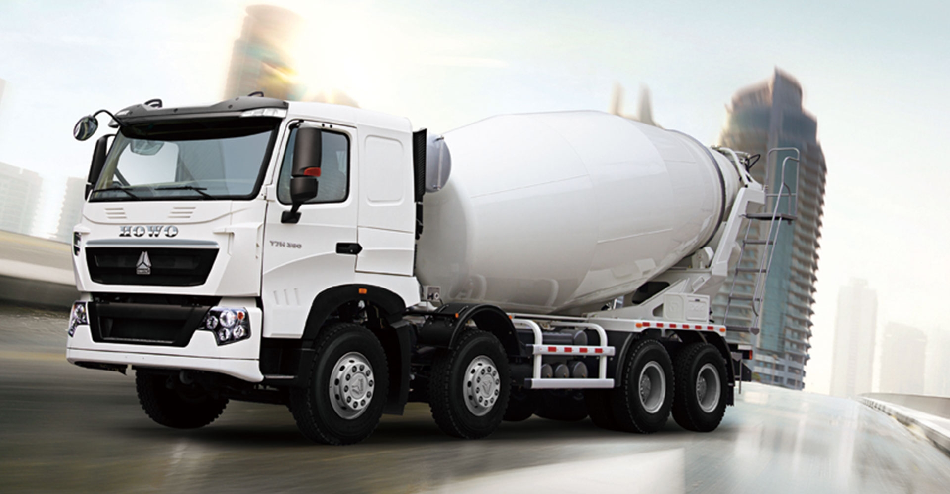 豪沃T7 8X4 搅拌车