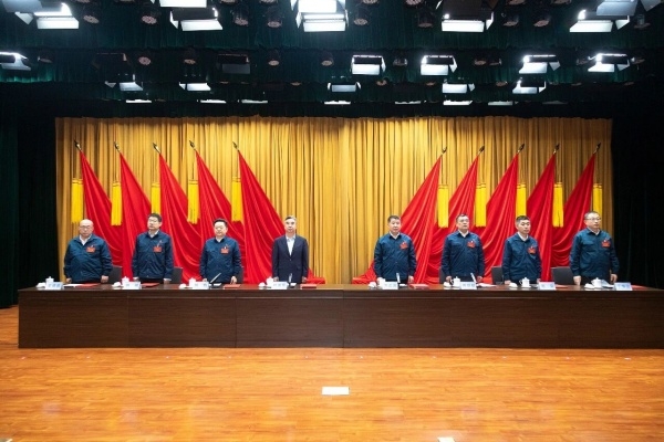 中国重汽集团第十八届二次工会会员代表大会、第十八届二次职工代表大会圆满召开